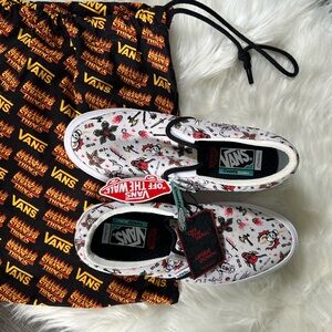 NWT Stranger Things slip-on Vans and collectible drawstring bag!